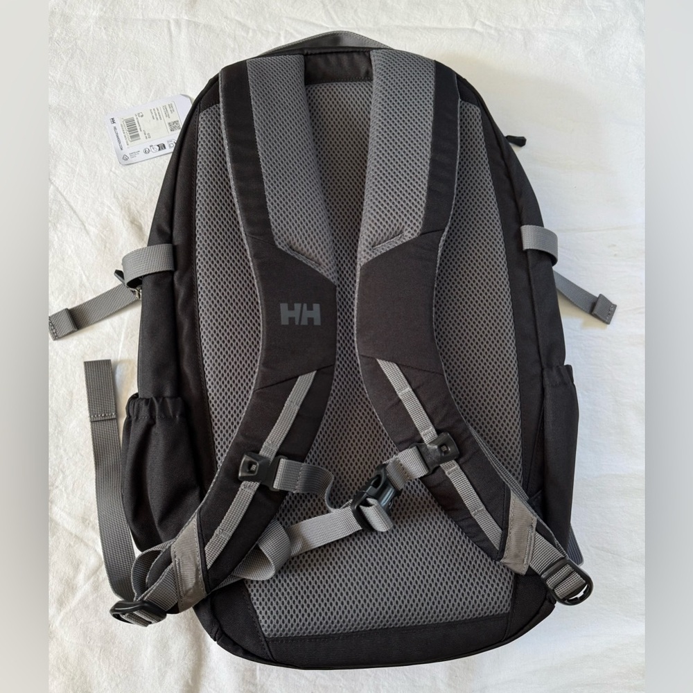Helly Hansen Loke Backpack | Lightweight Travel Hiking Laptop Bag - Picture 4 of 5
